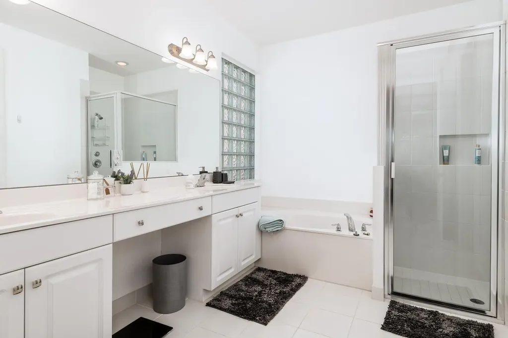 8092 Lemon Serpentine Lane Delray Beach FL 33446