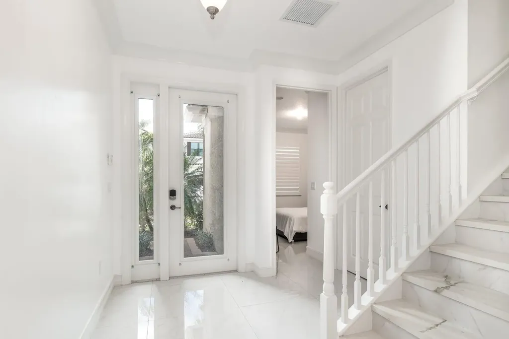 8092 Lemon Serpentine Lane Delray Beach FL 33446