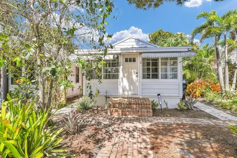 427 N J Street Lake Worth Beach FL 33460