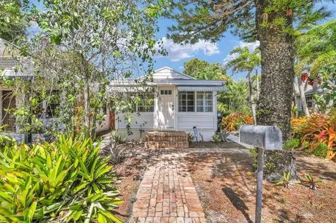 427 N J Street Lake Worth Beach FL 33460