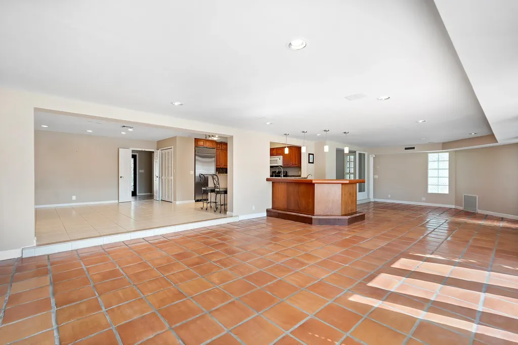 3731 NE 29th Avenue Lighthouse Point FL 33064
