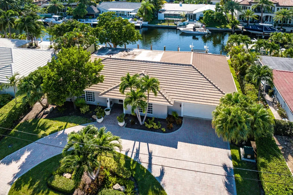 3731 NE 29th Avenue Lighthouse Point FL 33064