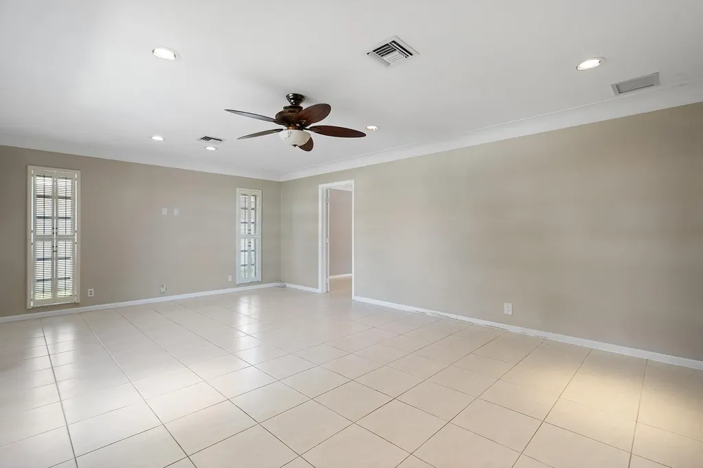 3731 NE 29th Avenue Lighthouse Point FL 33064
