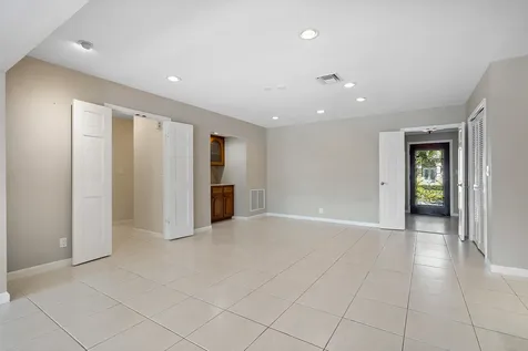 3731 NE 29th Avenue Lighthouse Point FL 33064