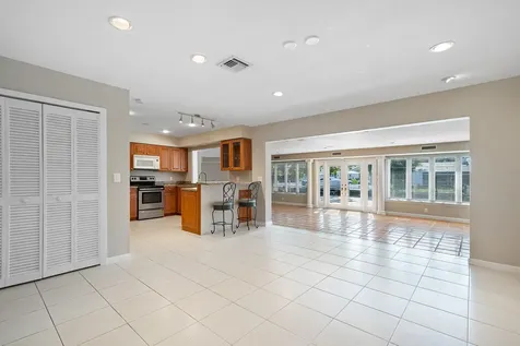 3731 NE 29th Avenue Lighthouse Point FL 33064