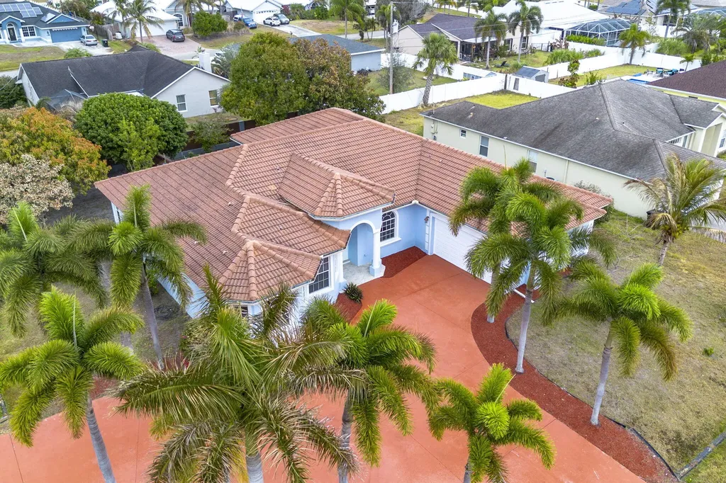 1897 SW Citation Avenue SW Port St Lucie FL 34953