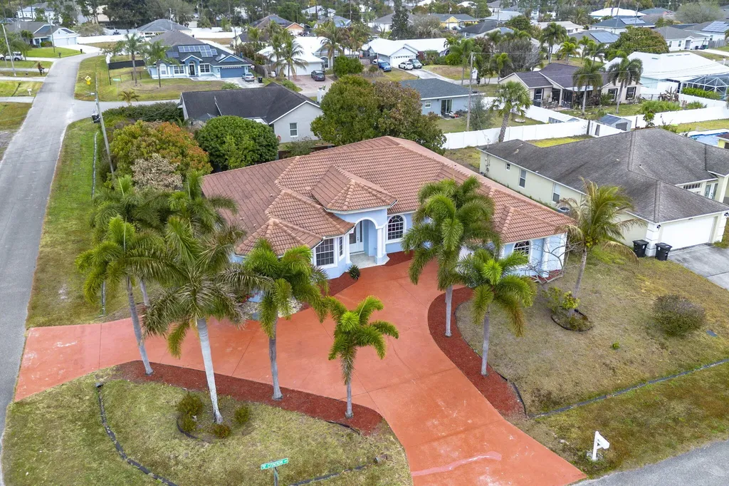 1897 SW Citation Avenue SW Port St Lucie FL 34953
