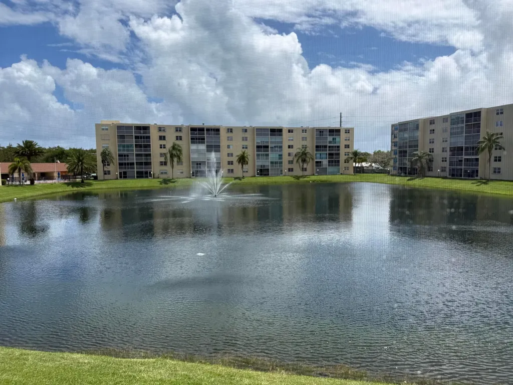 401 SE 3rd Street Dania Beach FL 33004