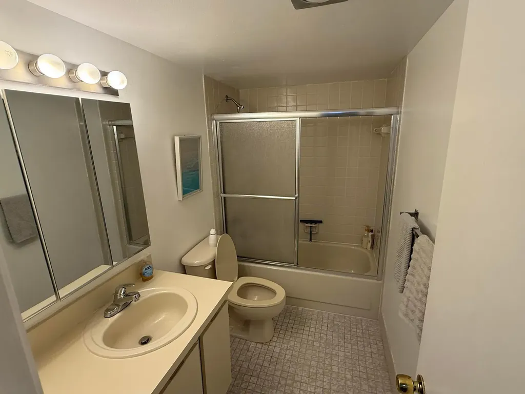 401 SE 3rd Street Dania Beach FL 33004