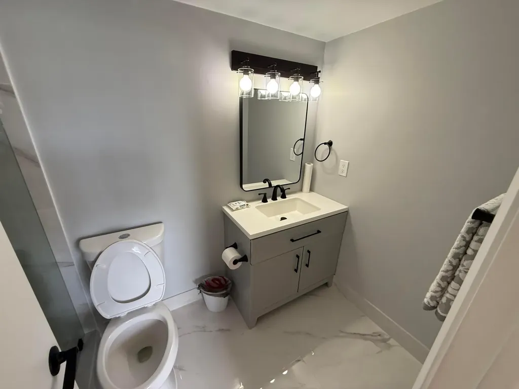 401 SE 3rd Street Dania Beach FL 33004