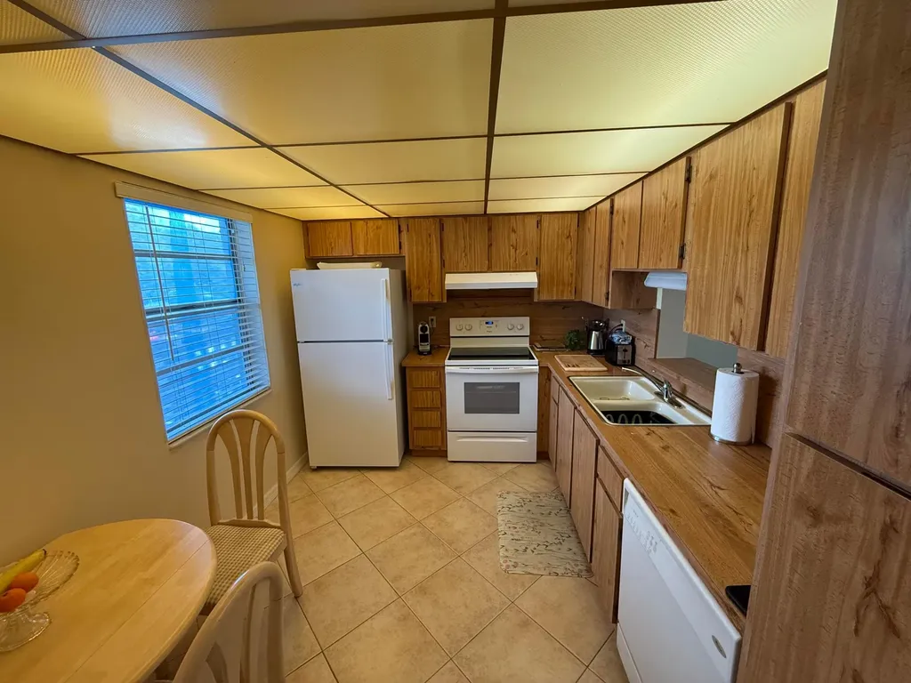 401 SE 3rd Street Dania Beach FL 33004