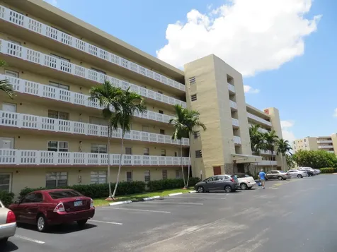 401 SE 3rd Street Dania Beach FL 33004