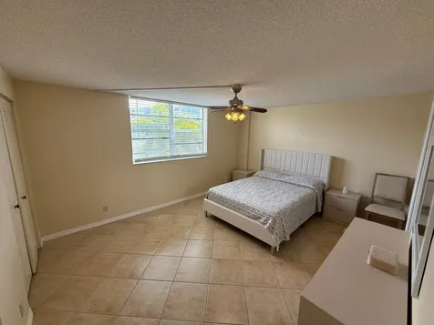 401 SE 3rd Street Dania Beach FL 33004