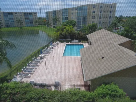 401 SE 3rd Street Dania Beach FL 33004