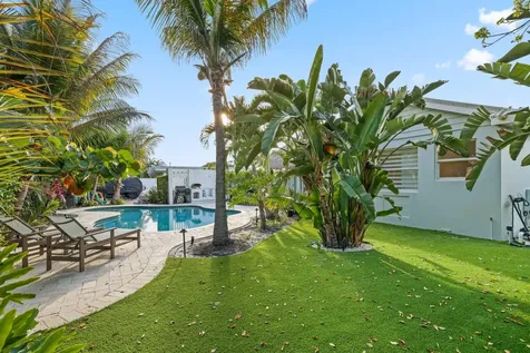 418 Oyster Road North Palm Beach FL 33408