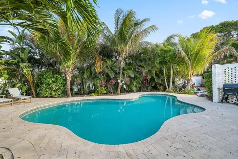 418 Oyster Road North Palm Beach FL 33408