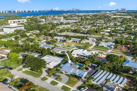 418 Oyster Road North Palm Beach FL 33408