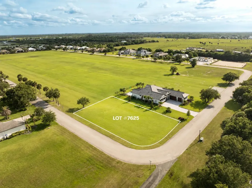 7625 N Polo Grounds Lane Vero Beach FL 32966