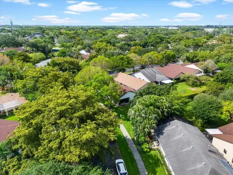 2495 Dawn Tree Terrace Coconut Creek FL 33063