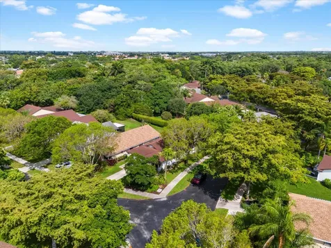 2495 Dawn Tree Terrace Coconut Creek FL 33063
