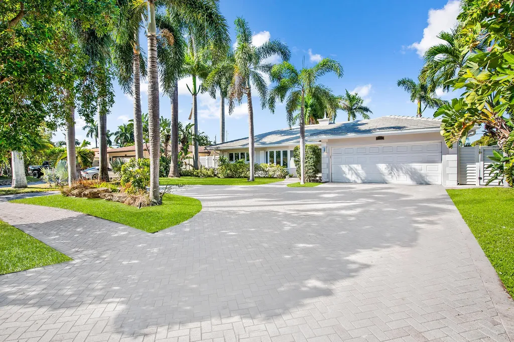 4761 Bayview Fort Lauderdale FL 33308