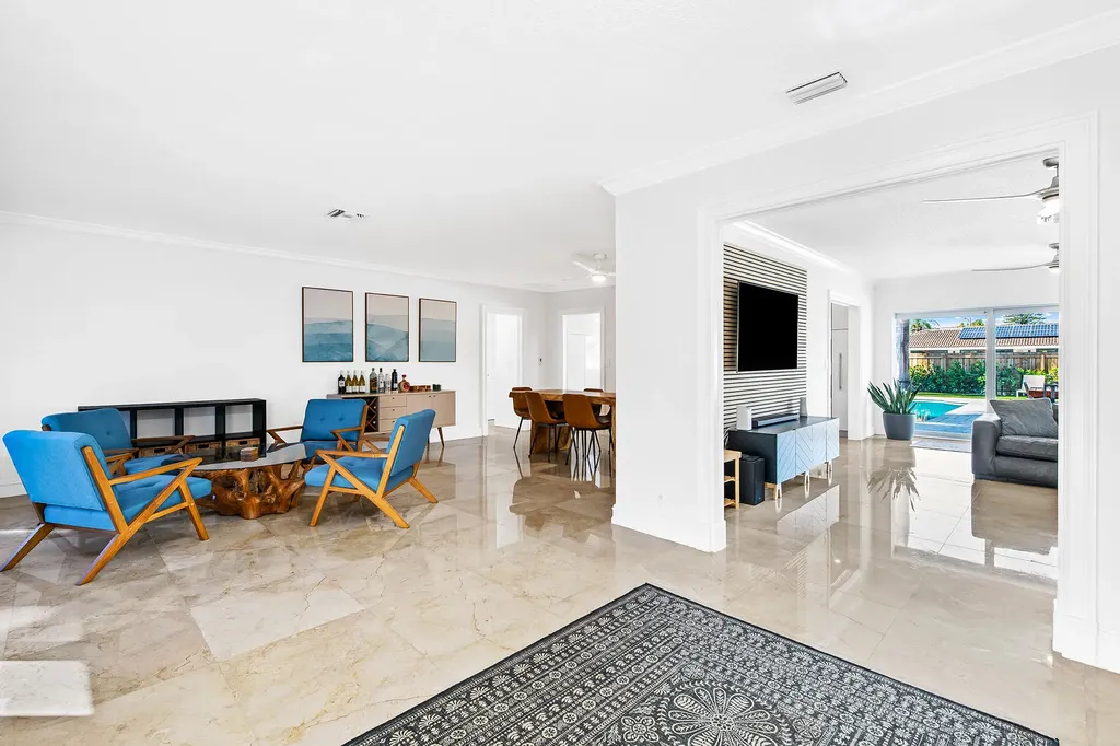 4761 Bayview Fort Lauderdale FL 33308