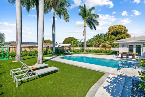 4761 Bayview Drive Fort Lauderdale FL 33308