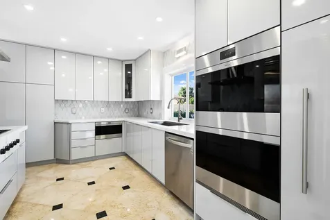 4761 Bayview Drive Fort Lauderdale FL 33308