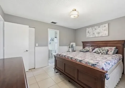 5330 Mendoza West Palm Beach FL 33415