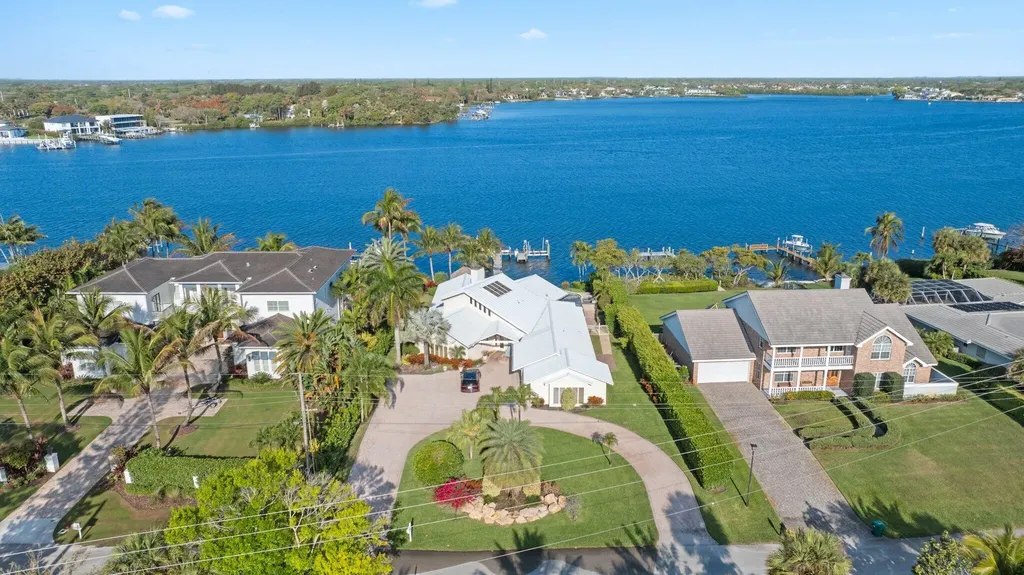 163 River Drive Tequesta FL 33469