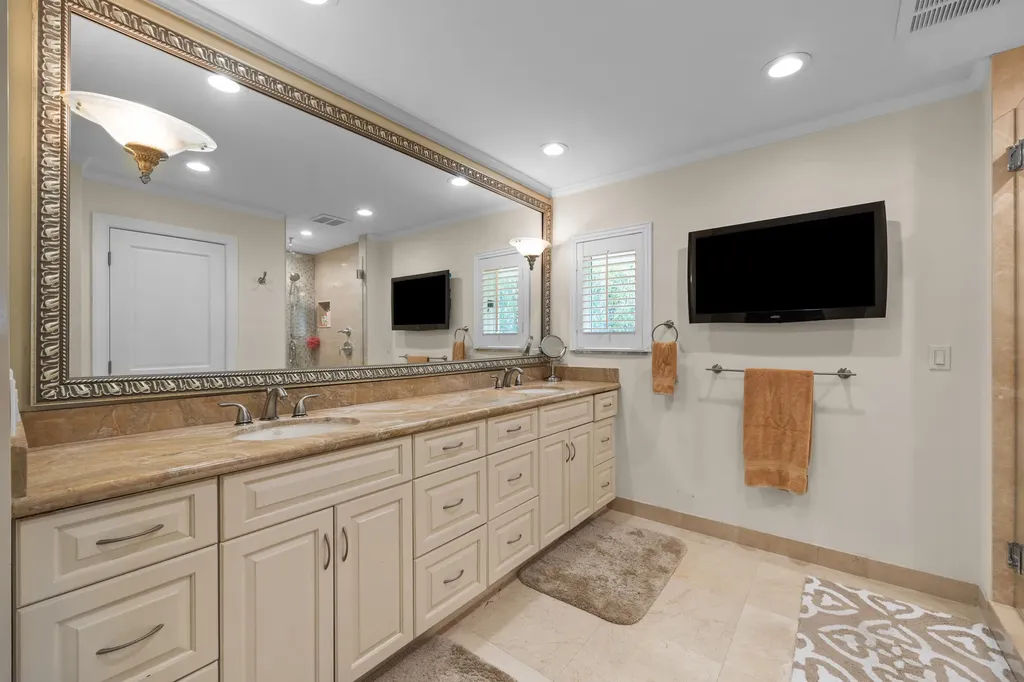 163 River Drive Tequesta FL 33469