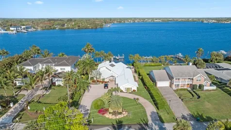 163 River Tequesta FL 33469