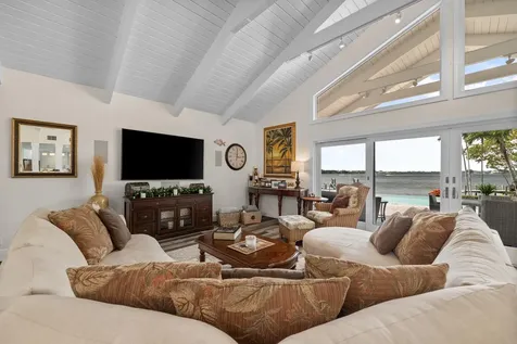163 River Tequesta FL 33469