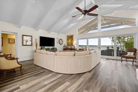 163 River Tequesta FL 33469