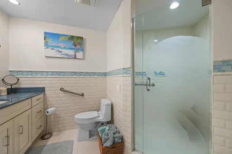 163 River Tequesta FL 33469