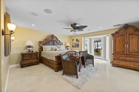 163 River Tequesta FL 33469