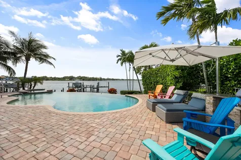 163 River Tequesta FL 33469