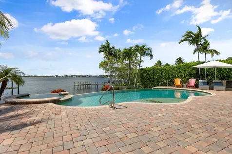 163 River Tequesta FL 33469