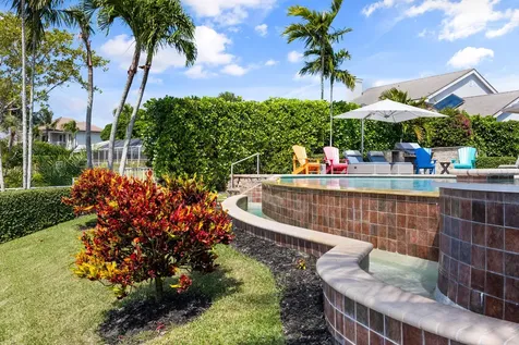 163 River Tequesta FL 33469