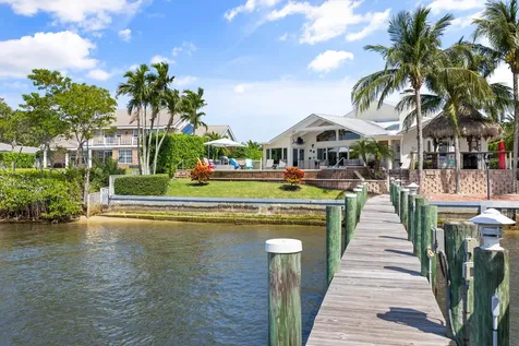 163 River Tequesta FL 33469