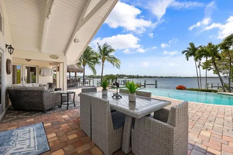 163 River Tequesta FL 33469
