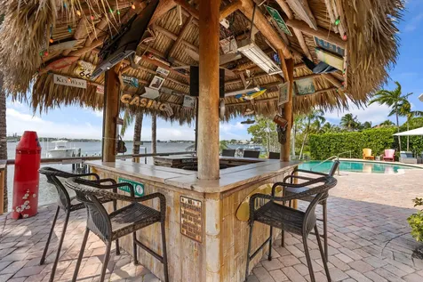 163 River Tequesta FL 33469