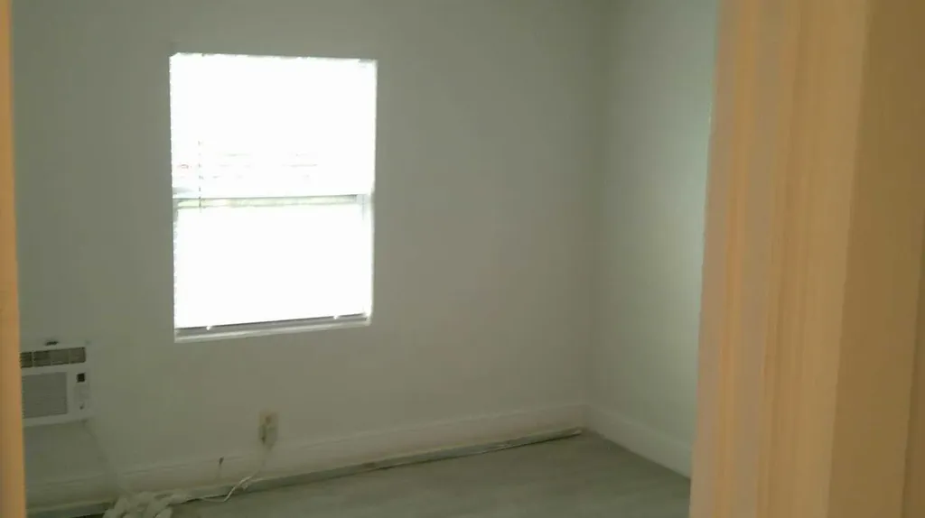 900 W 9th Street Riviera Beach FL 33404