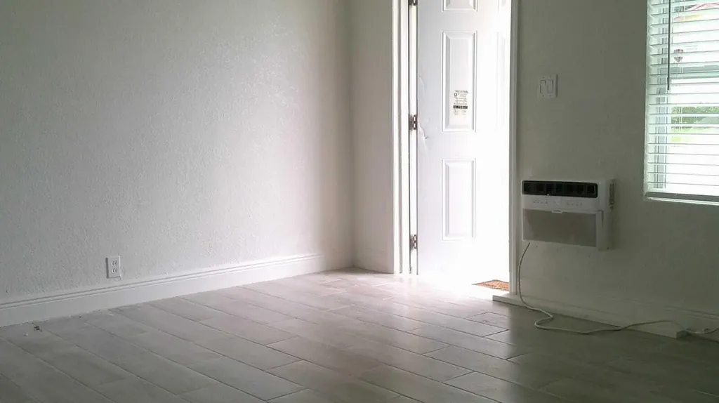 900 W 9th Street Riviera Beach FL 33404