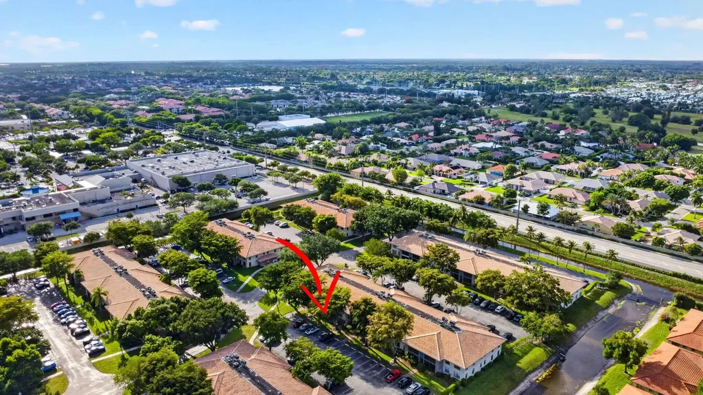 9810 Pineapple Tree, Drive Boynton Beach FL 33436