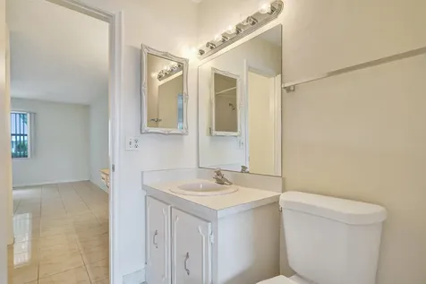 2521 Juniper Delray Beach FL 33445