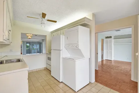 2521 Juniper Delray Beach FL 33445