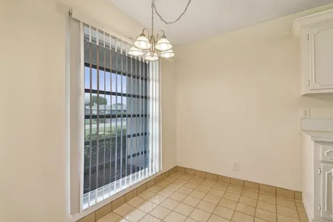 2521 Juniper Delray Beach FL 33445
