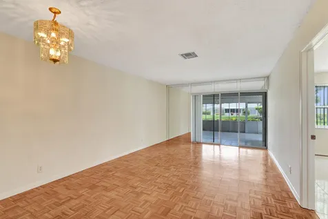 2521 Juniper Delray Beach FL 33445