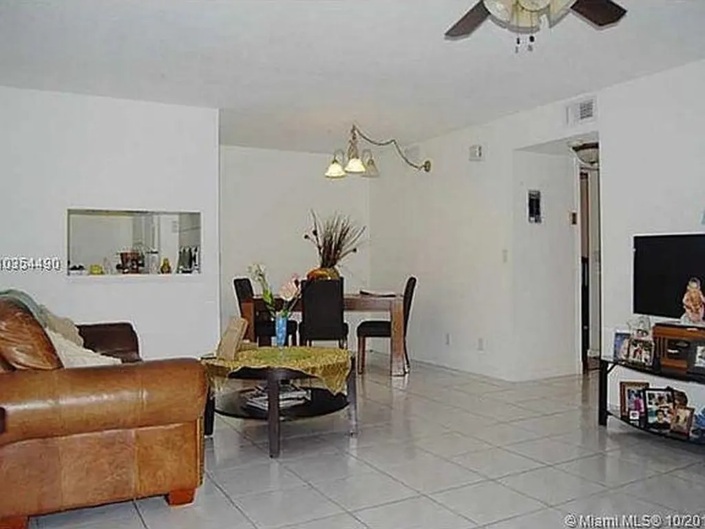 3664 N University Drive Coral Springs FL 33065